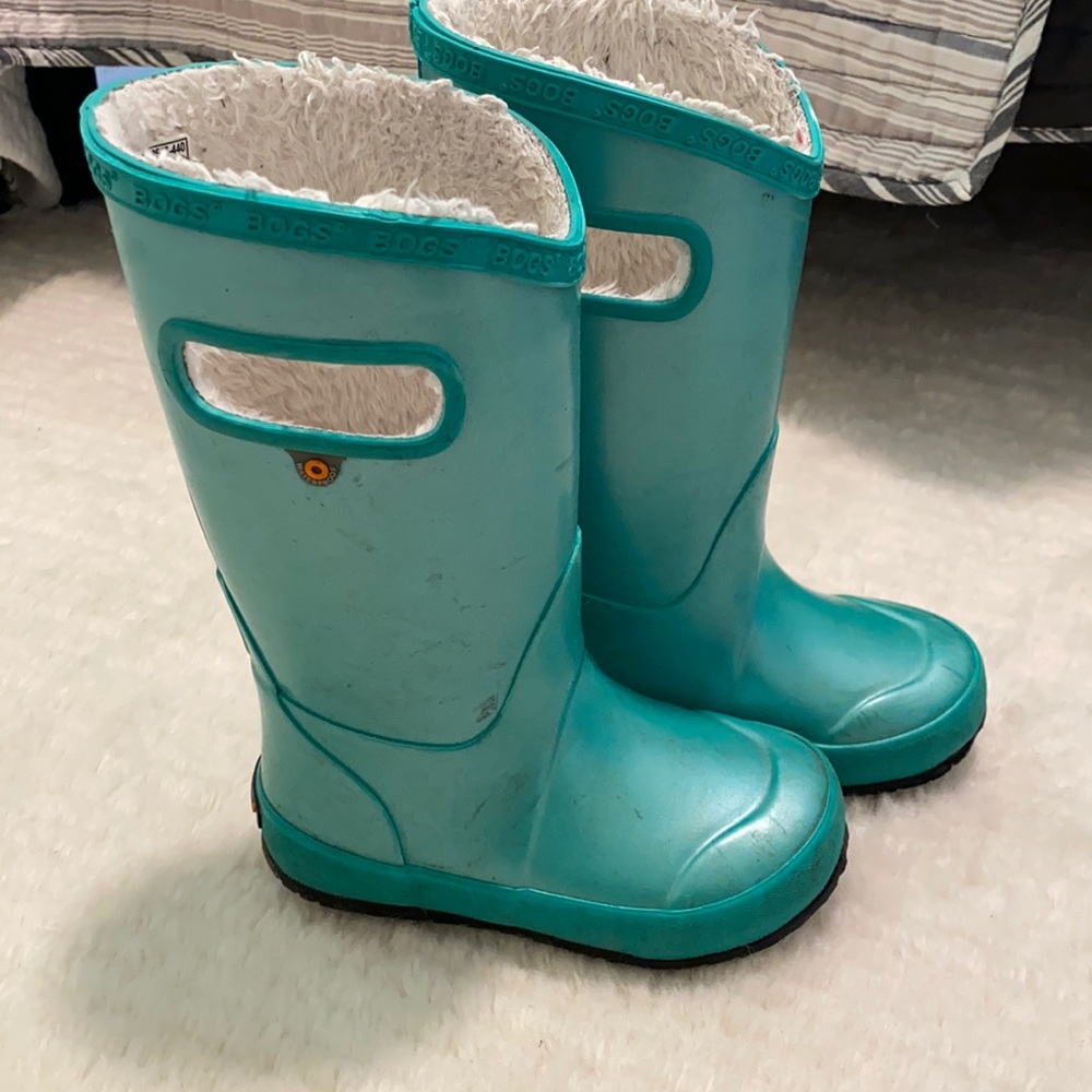 Bogs lined rain boots. Girls size 10.